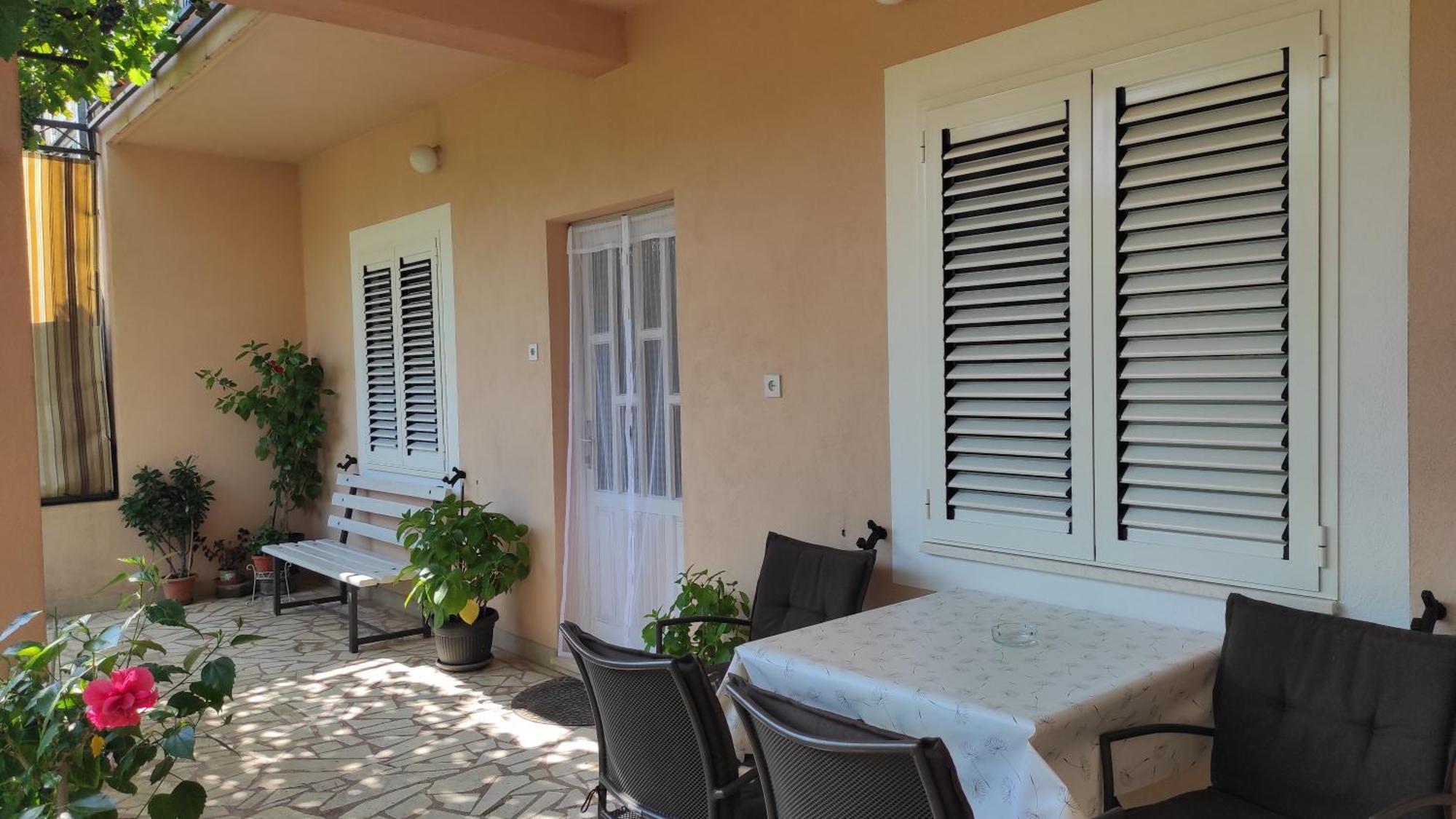 Apartman Iva Apartment Kastela Exterior photo